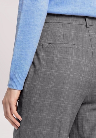 Coupe slim Pantalon Betty & Co en gris