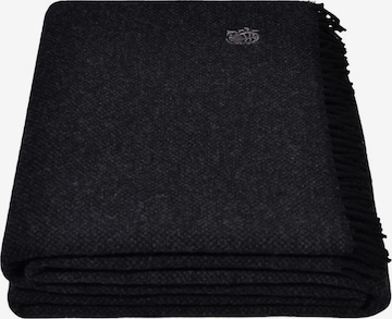 ZOEPPRITZ Blankets 'Must Relax' in Grey: front