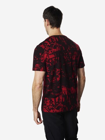 Tricou de la KOROSHI pe roșu