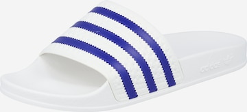 ADIDAS ORIGINALS Pantoletter 'Adilette' i hvid: forside