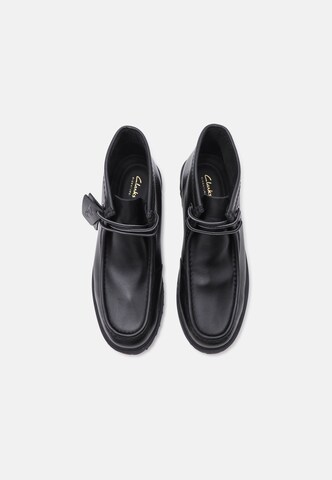 CLARKS Chukka čižmy 'Cleyhill' - Čierna