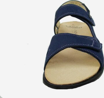 Finn Comfort Sandale in Blau