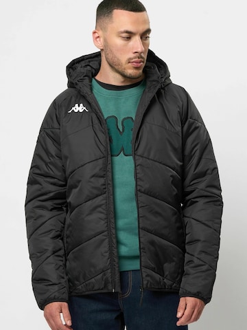 KAPPA Välikausitakki ' Vianetto ' värissä musta: etupuoli