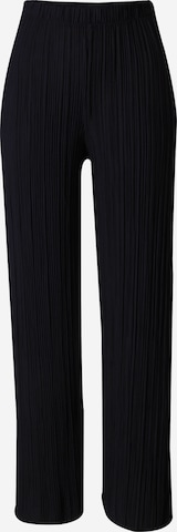 VILA Loose fit Trousers in Black: front
