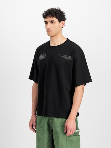 ALPHA INDUSTRIES T-shirt i svart: framsida