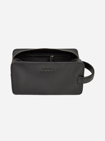 NEGOTIA Leather Toiletry Bag 'Caldre' in Black