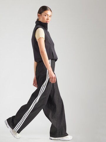 ADIDAS ORIGINALS - Perna larga Calças de ganga em preto