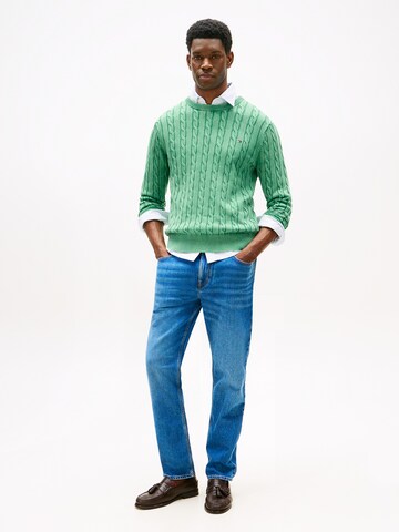 TOMMY HILFIGER Свитер 'CLASSIC' в Зеленый