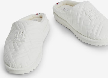 Pantoufle TOMMY HILFIGER en blanc