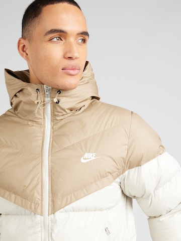 Nike Sportswear - Chaqueta de invierno en beige