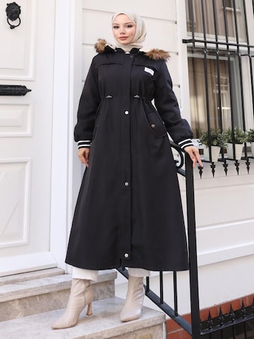 MODAMIHRAM Winter jacket in Black: front