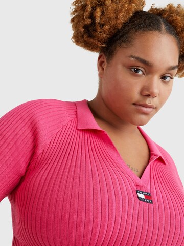 Tommy Jeans Curve Trui in Roze