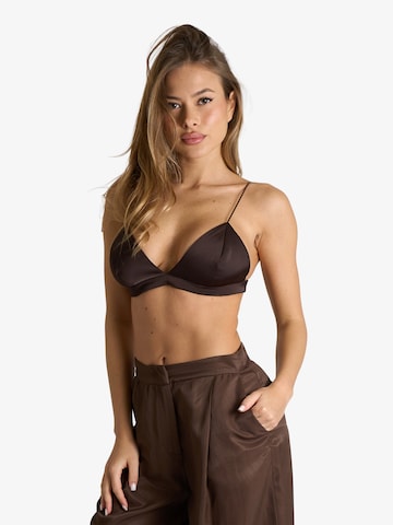 Jijil Top in Braun: Vorderseite