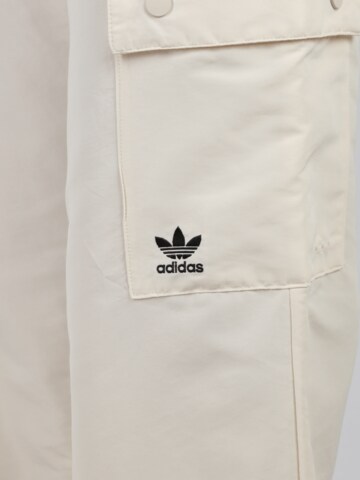 ADIDAS ORIGINALS Loosefit Hose 'Ess' in Weiß