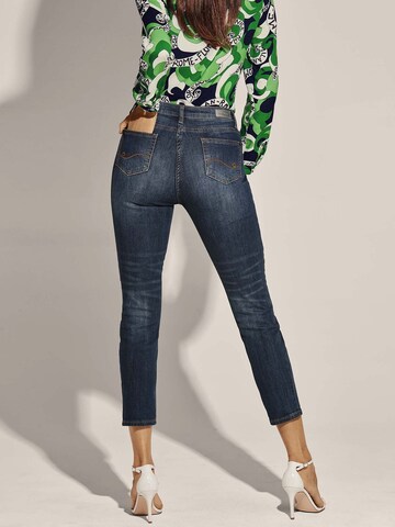 MADELEINE Slimfit Jeans in Blau
