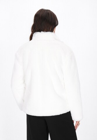 Veste d’hiver 'Fashion Look' faina en blanc