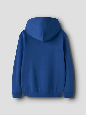 Sweat 'NKMNEO' NAME IT en bleu