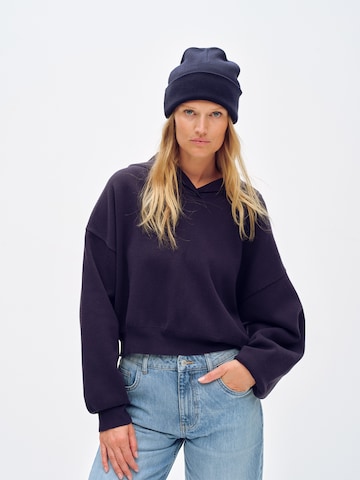 ABOUT YOU x Toni Garrn Beanie 'Tania' in Blue: front