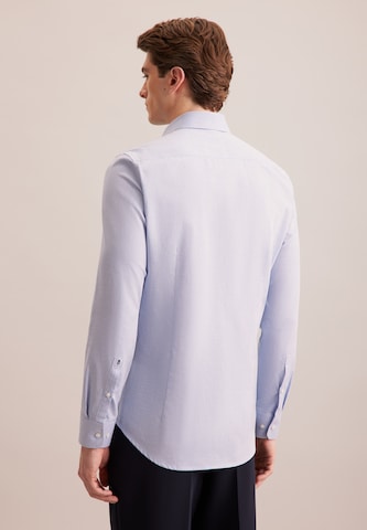 Coupe slim Chemise business 'Schwarze Rose' SEIDENSTICKER en bleu