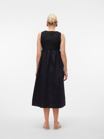 Rochie 'VMMNaja' de la Vero Moda Maternity pe negru