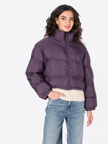 Veste mi-saison 'Promis' WEEKDAY en violet : devant