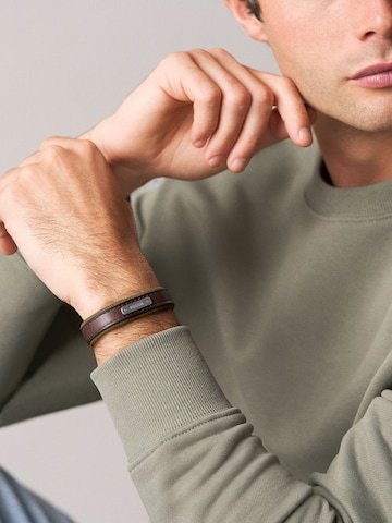 FOSSIL Armbånd 'EVERETT' i brun