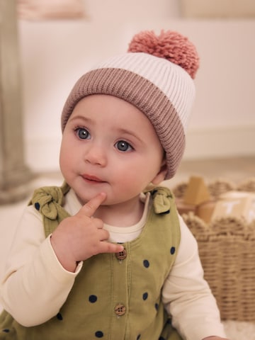 Next Beanie in White