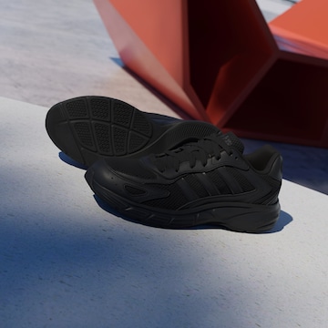 ADIDAS SPORTSWEAR Matalavartiset tennarit 'Eclyptix 2000' värissä musta
