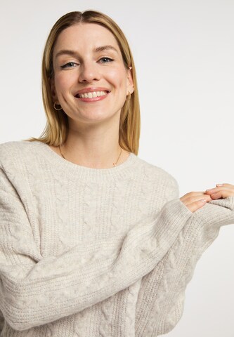 Usha Sweater in White