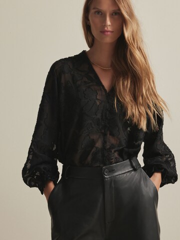 Next Bluse in Schwarz