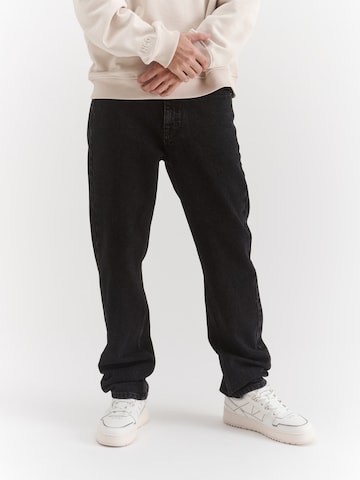 regular Jeans di NCO in grigio: frontale