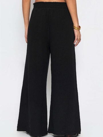 SASSYCLASSY Loose fit Pants in Black