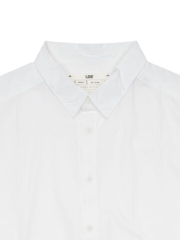 Coupe regular Chemise 'Charles' LDB en blanc