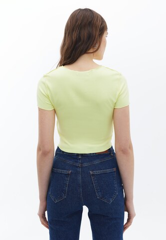 OXXO Shirt in Geel