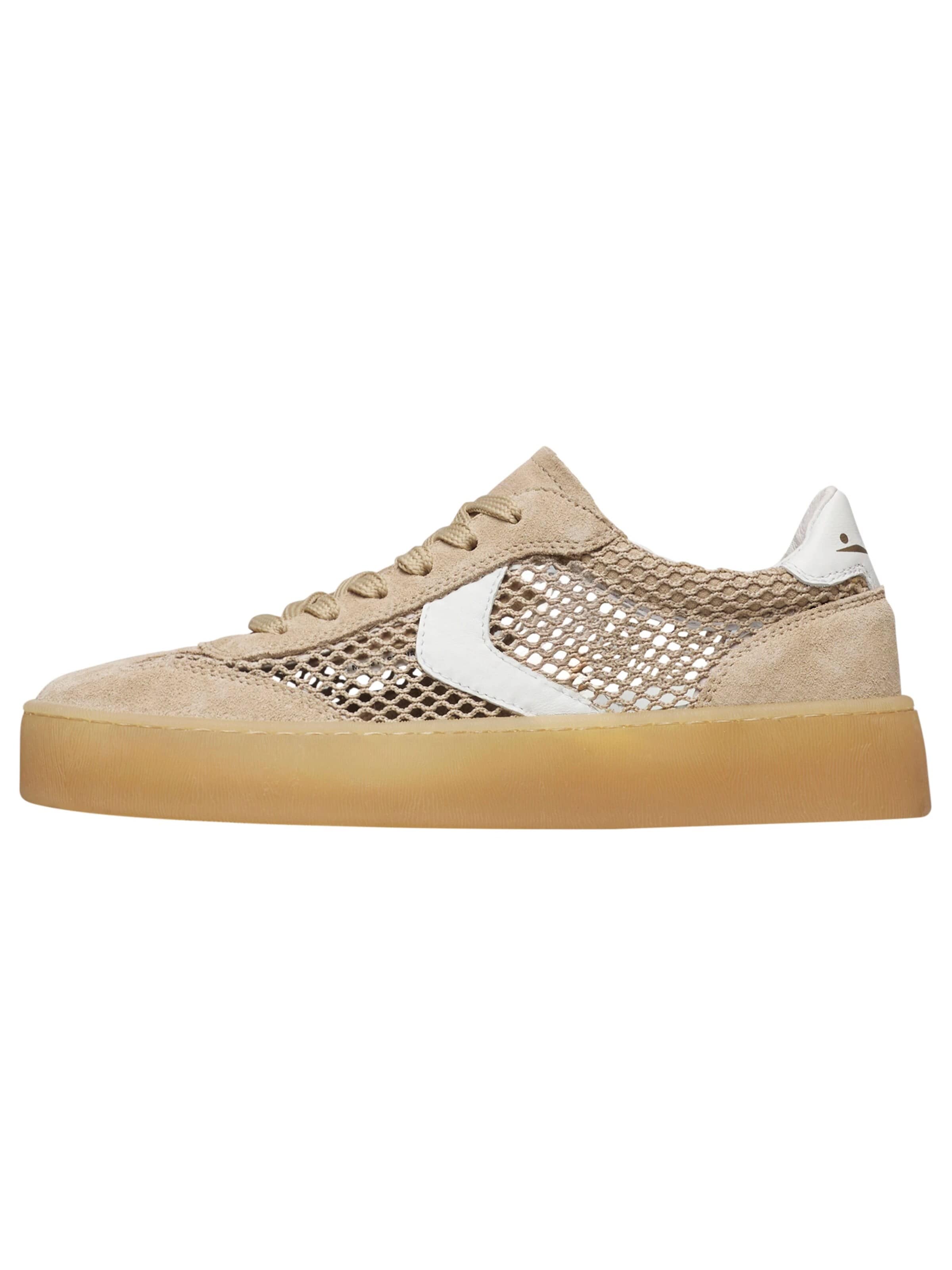 Voile blanche Lace-Up Shoes 'MIND MESH' in White: front