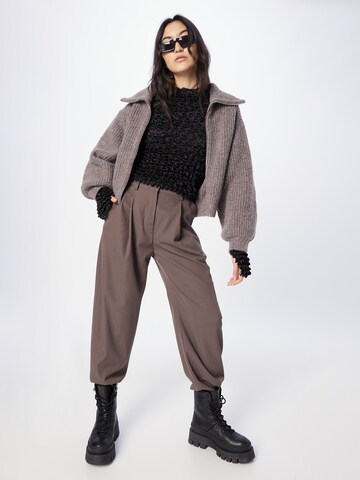 WEEKDAY Loose fit Pleat-front trousers 'Terra' in Brown