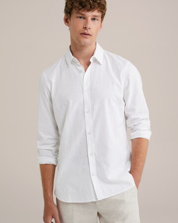 WE Fashion Slim fit Skjorta i vit: framsida