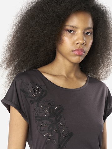 KOROSHI Shirt in Black