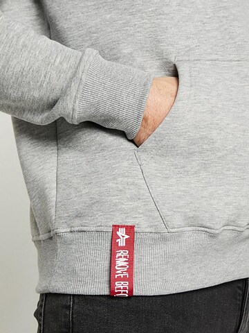 ALPHA INDUSTRIES Sweatshirt 'Basic' in Grau
