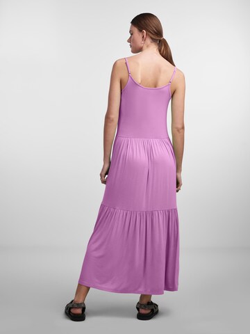 Robe d’été 'Neora' PIECES en violet