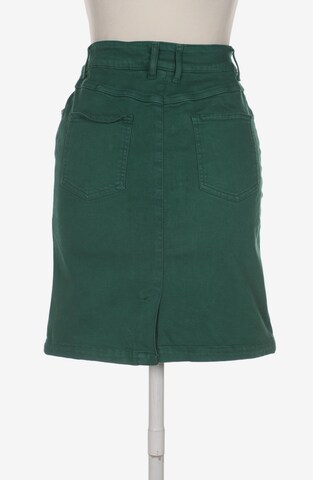 Qiero Skirt in S in Green