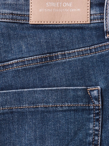 STREET ONE Loose fit Jeans in Blue