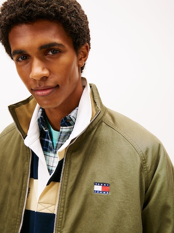 Tommy Jeans Winterjacke in Grün