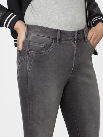 PADDOCKS Loosefit Jeans in Grau
