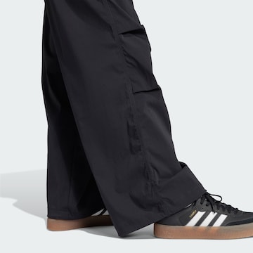 ADIDAS ORIGINALS Loose fit Trousers 'Essentials' in Black