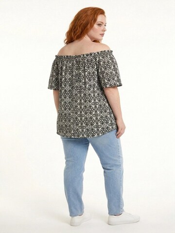 Shape Of You Bluse in Weiß