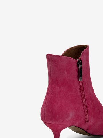 Shoe The Bear Booties 'SAGA' in Pink