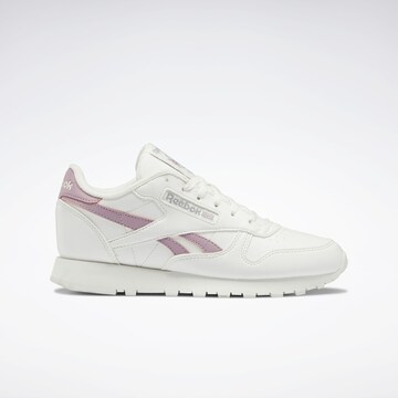 Sneaker low de la Reebok pe alb