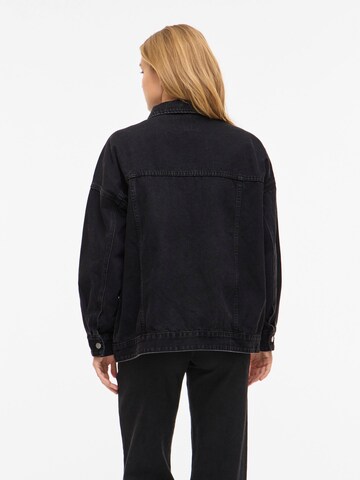 VILA Jacke in Schwarz