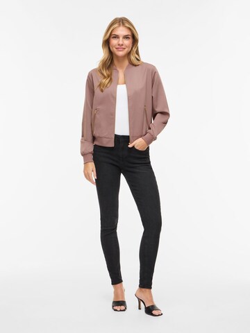 Veste mi-saison 'VIBUBBLE ' VILA en rose